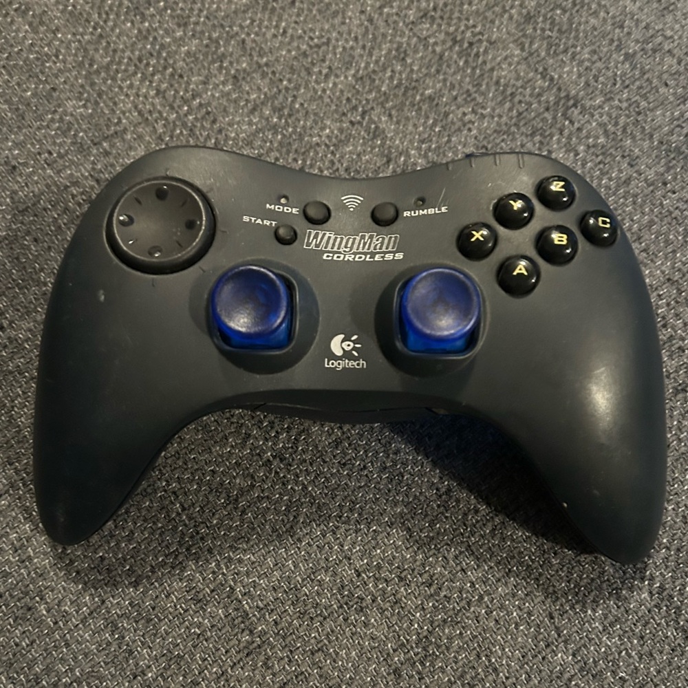 Logitech Wingman Cordless Rumblepad Wireless Pc Controller - Picture 1 of 4